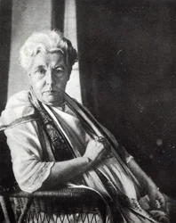 Sra. Annie Besant